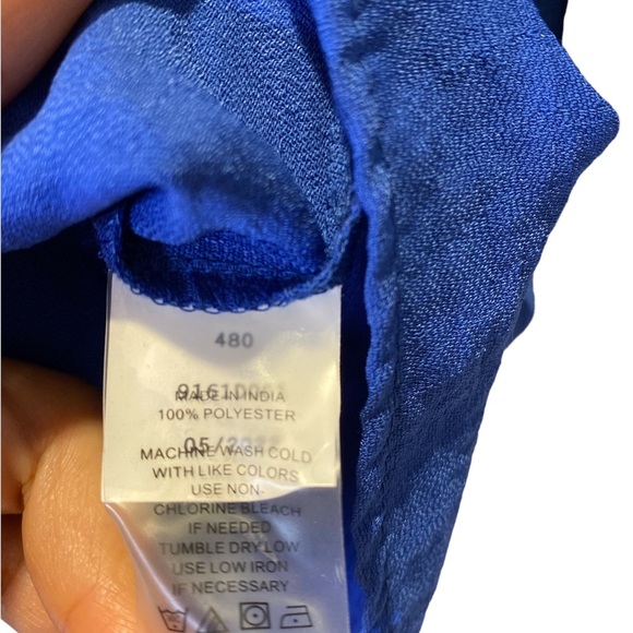 Vince Camuto ruffle top size L - Picture 3 of 4